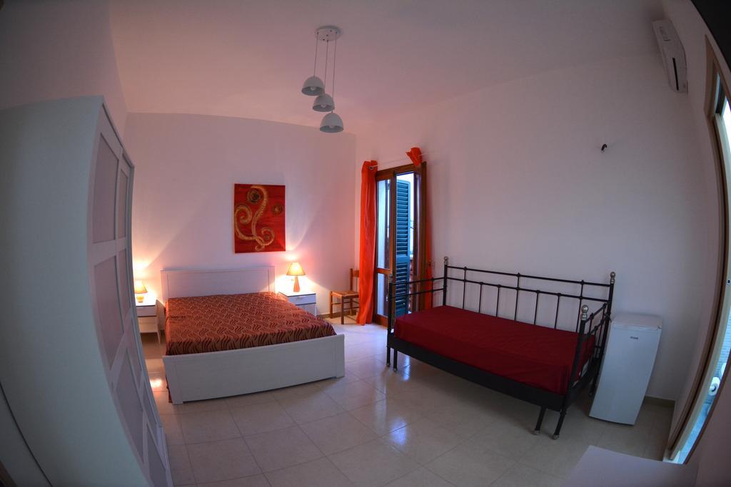 Meraviglie Del Salento Porto Cesareo Oda fotoğraf